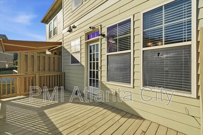 Suwanee Townhome: 4428 Grove Field Park NW