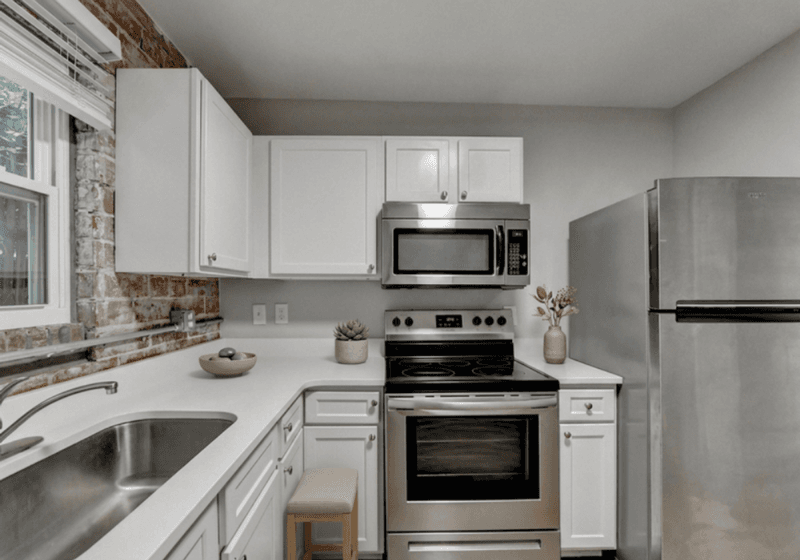 Atlanta House: 221 Lampkin Street