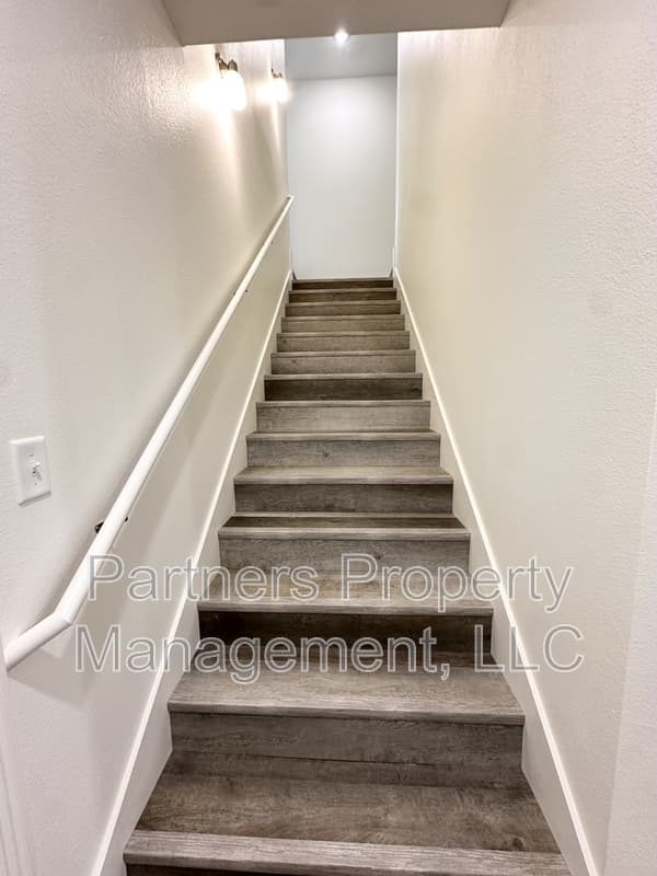 Fayetteville Condo: 821 South Benchmark Lane - 2