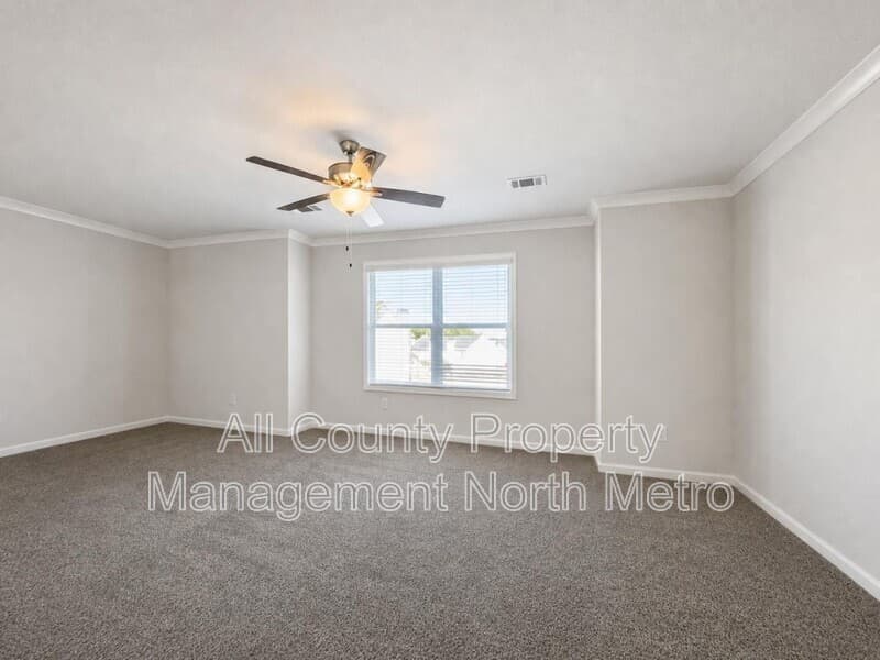 Lula Townhome: 6360 Pine Station Drive