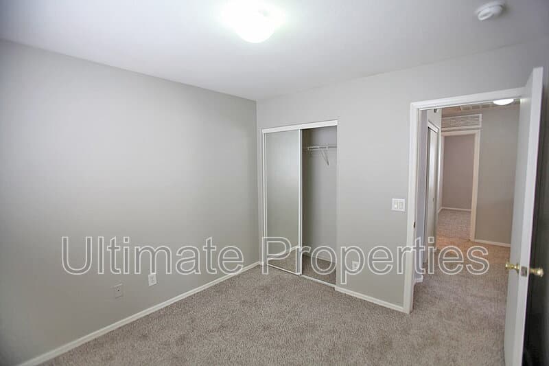 Phoenix House: 5313 W Albeniz Pl