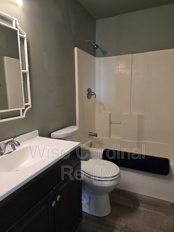 Morton House: 406 NE 3rd Street