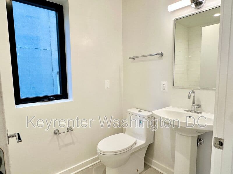 Washington Condo: 1460 Belmont St