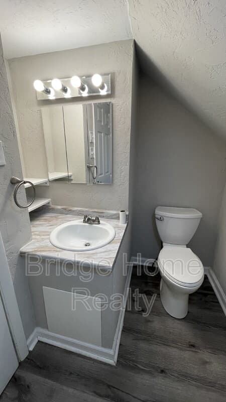 McKeesport House: 1015 Pleasant Avenue