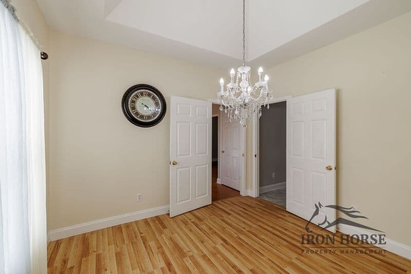 Athens House: 411 Timber Creek Dr