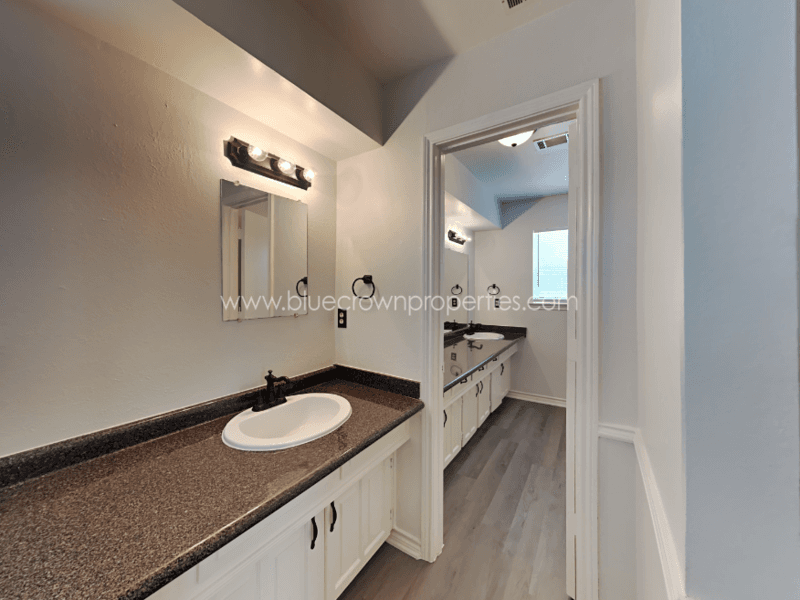 Plano Condo: 1804 Bristol Cove