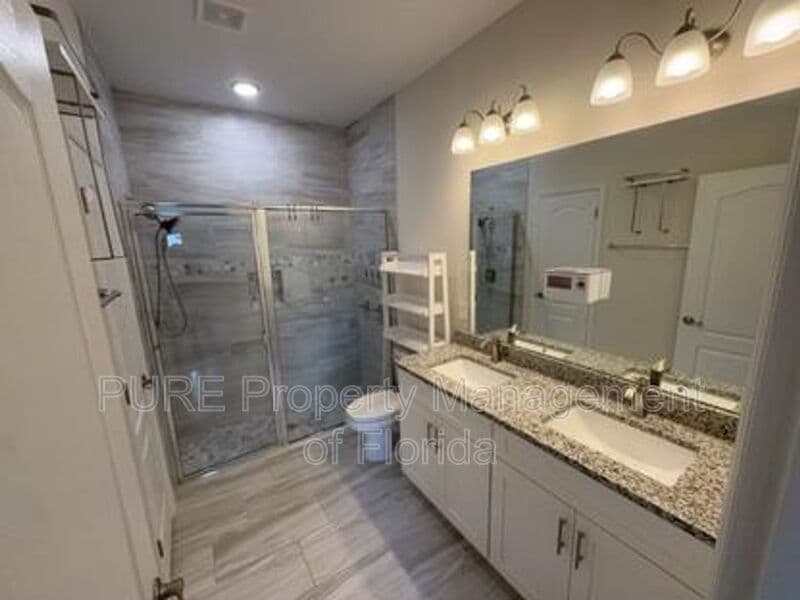 Ocala House: 13831 Sw 33rd Terr