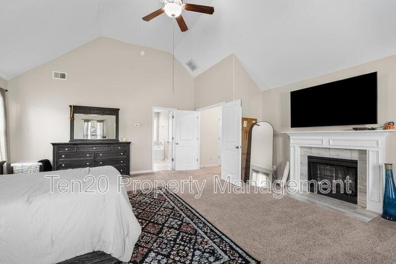 Fortson House: 121 Hart Preserve Drive