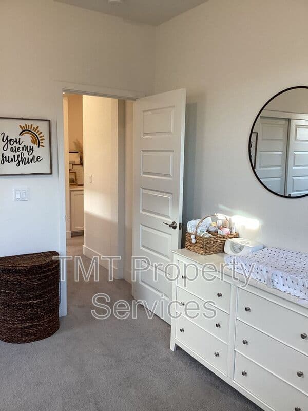 Sacramento House: 3759 Po River Way