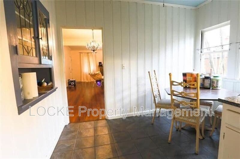 Fort Worth House: 3249 Wabash Avenue