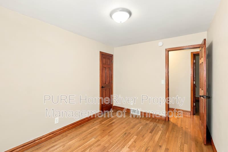 Fridley House: 580 Fairmont St NE