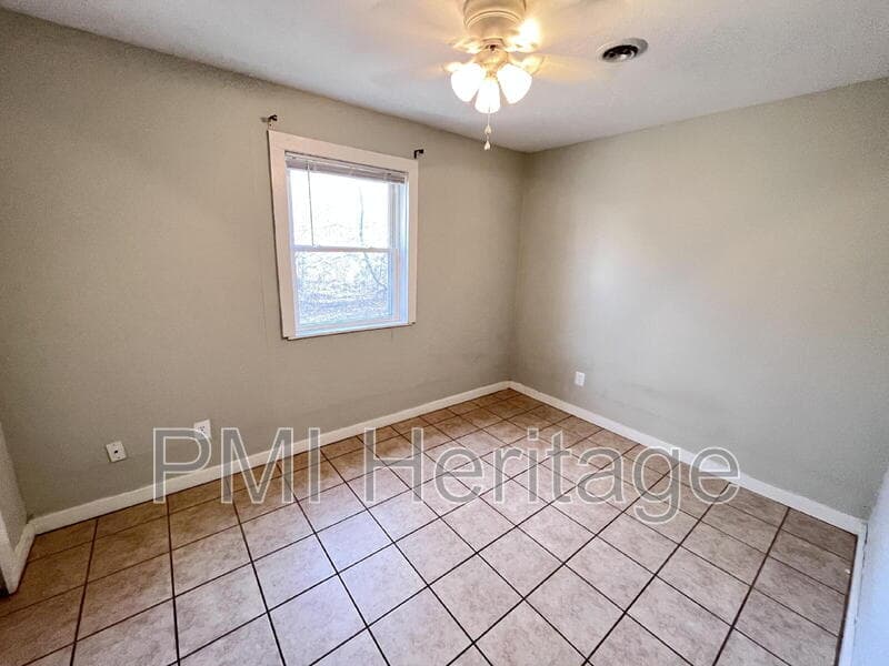 Fayetteville Condo: 15 W Martin Luther King Jr Blvd