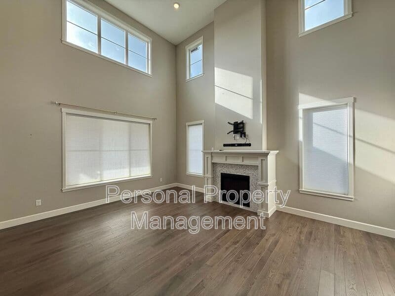 Vancouver House: 5502 NE 134th St