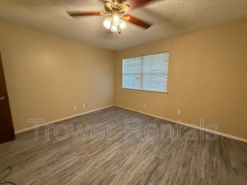 Odessa House: 5112 Bonham