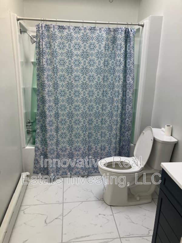 Philadelphia House: 6115 Lansdowne Avenue