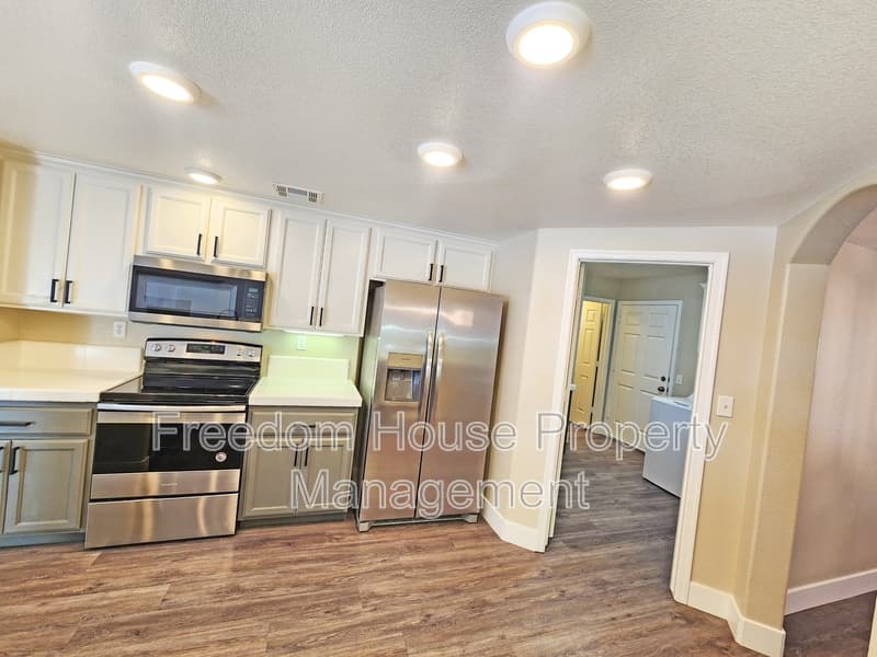 Pahrump House: 4591 Stoneham Street