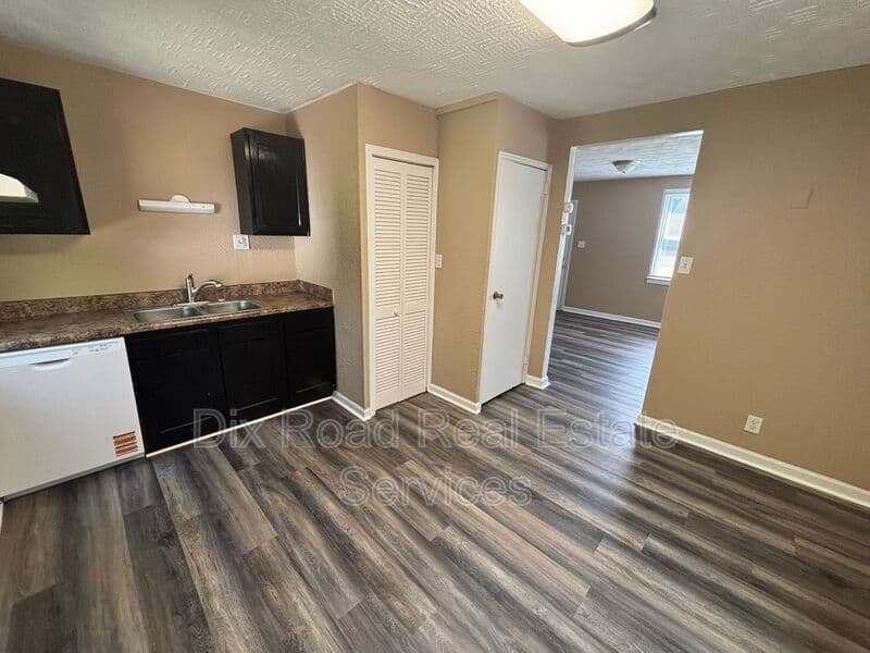 Dayton House: 4505 Genesee Avenue