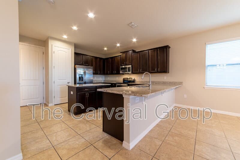 Windermere House: 13762 Summer Harbor Court