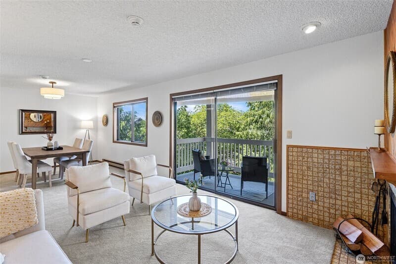 Bellevue Townhome: 12840 SE 40th Ct