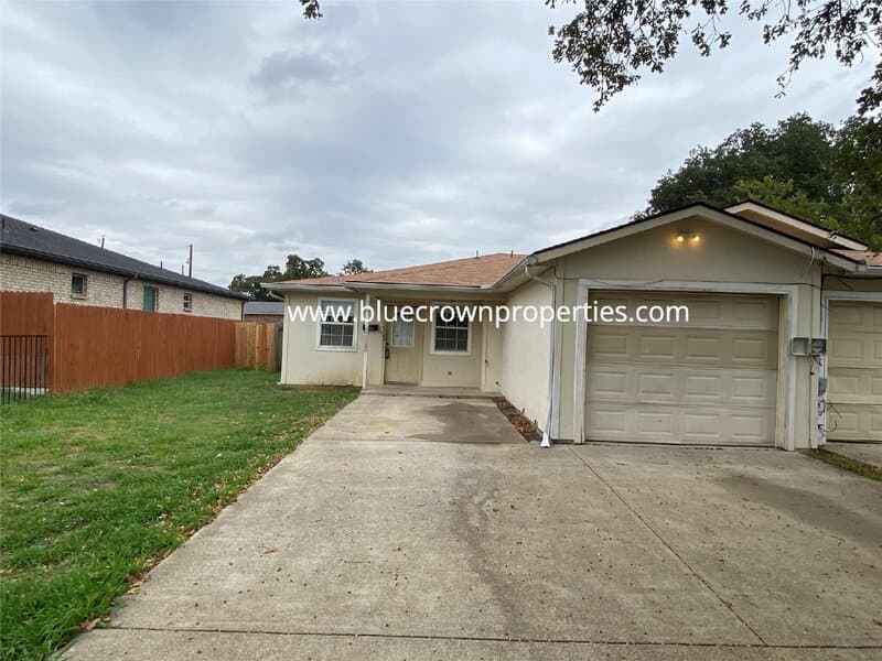 Balch Springs Condo: 12111 Quail Drive