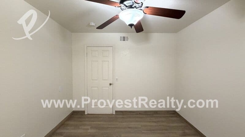 Victorville House: 13675 Ruby Circle