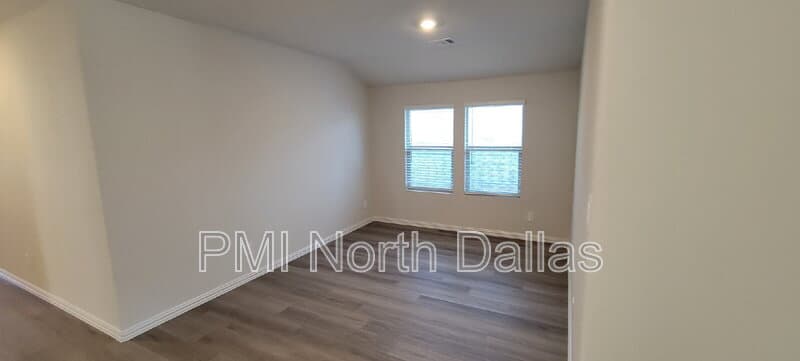 Fort Worth House: 10609 Potawatomi Lane