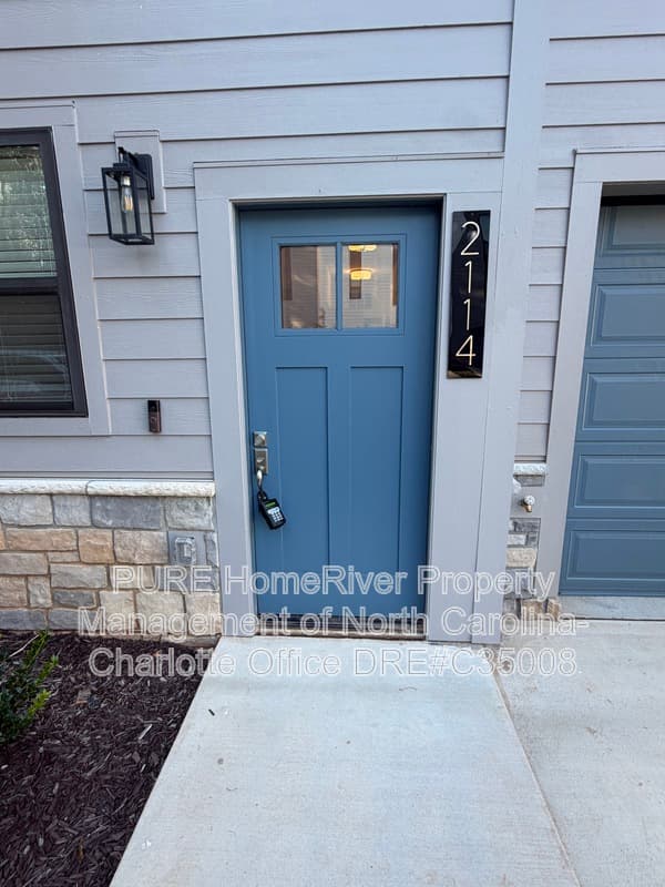 Charlotte Townhome: 2114 Bombay Way