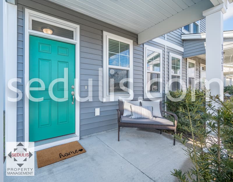 North Charleston House: 3923 Four Poles Park Drive