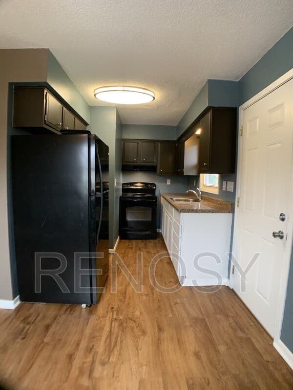 Des Moines House: 5174 NE 6th Ct