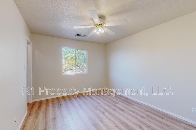 Rio Rancho House: 3473 Martin Meadows Drive Northeast