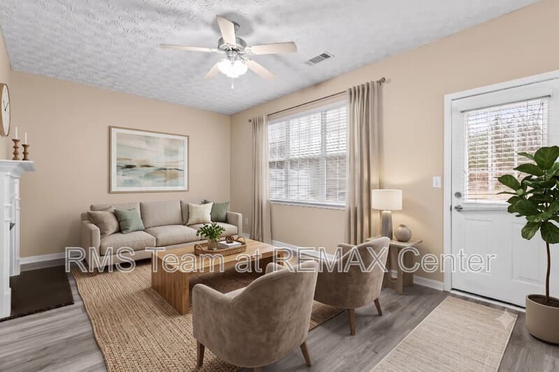 Flowery Branch Townhome: 4932 Vireo Dr