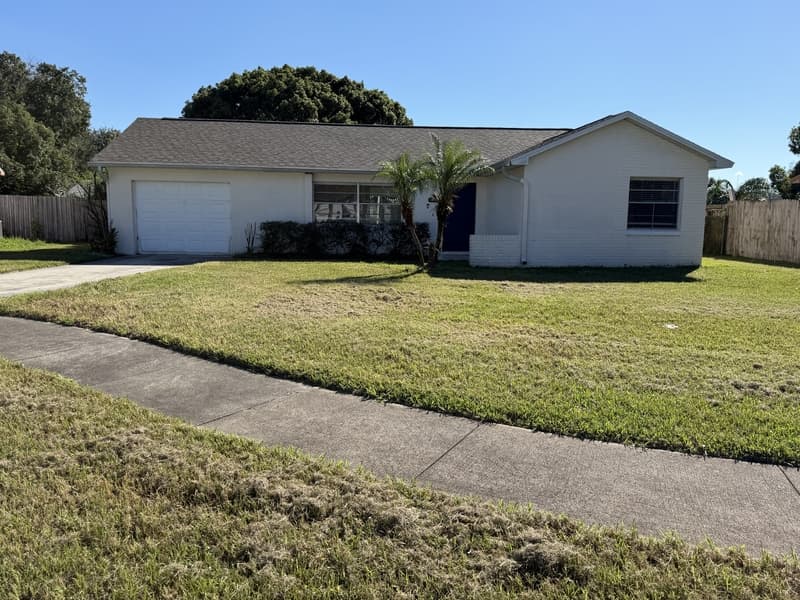 Orlando House: 1313 Summer Breeze Road