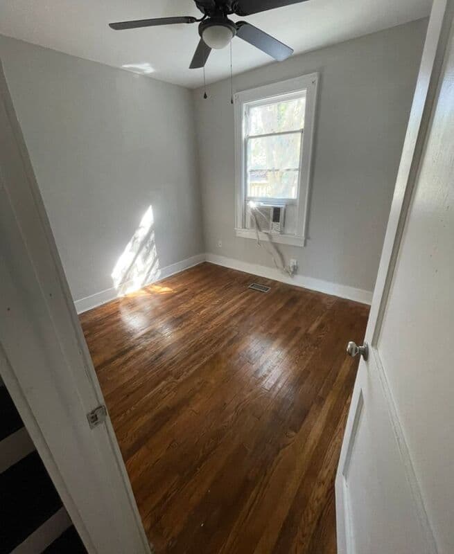 North Charleston House: 2918 Lexington