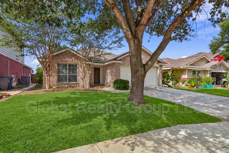 San Antonio House: 7411 Tamburo Trail