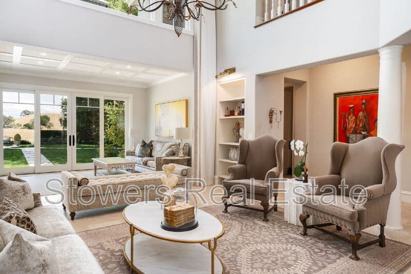 Danville House: 4482 Deer Ridge Rd
