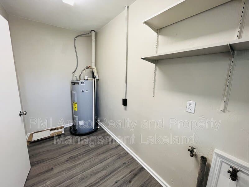 Winter Haven House: 2025 4th St NE