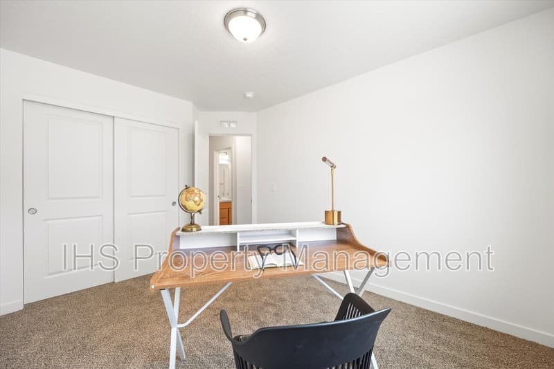 Kennewick House: 1148 N Yost St.