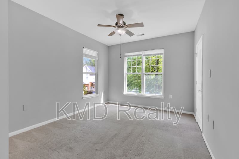 Charlotte Townhome: 15402 St Christopher Court