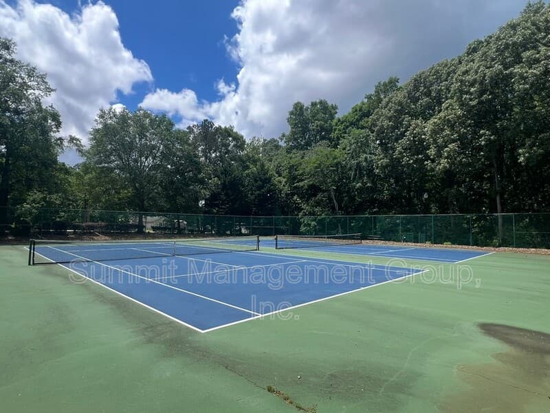 McDonough House: 1157 Chateau Terrace