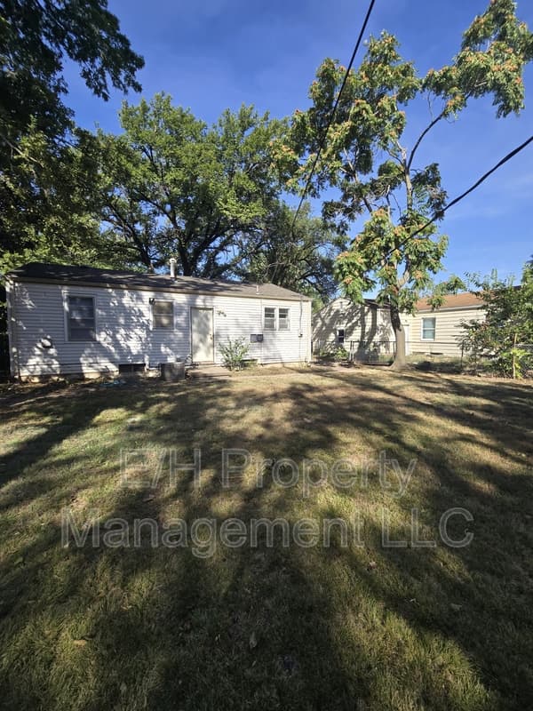 Wichita House: 1128 South Quentin Street