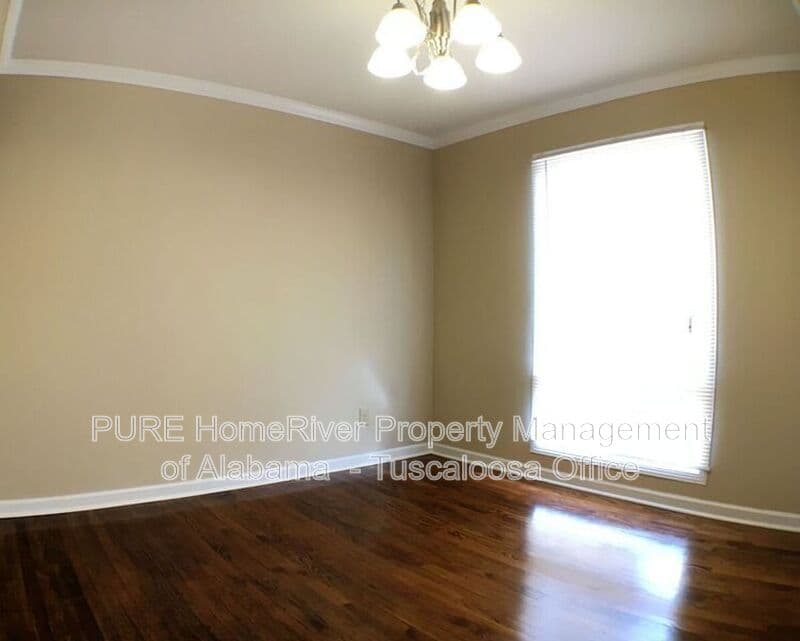 Tuscaloosa House: 151 Lenora Drive