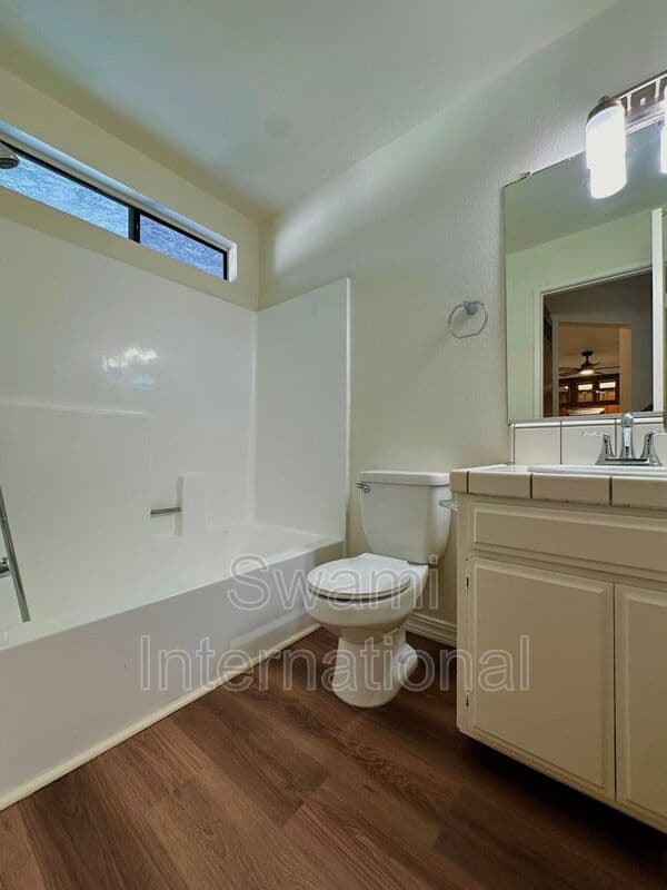 Hawthorne Condo: 14323 Cerise Avenue