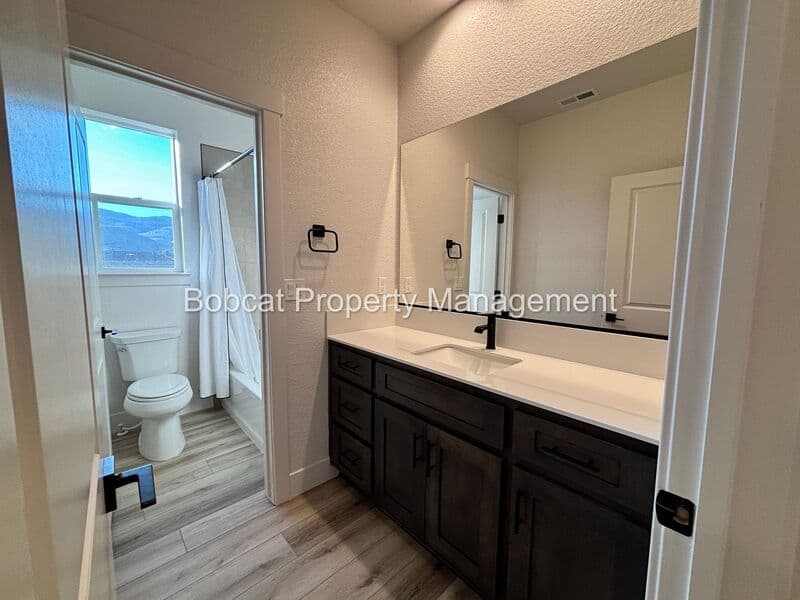 Carson City House: 1128 Grove St