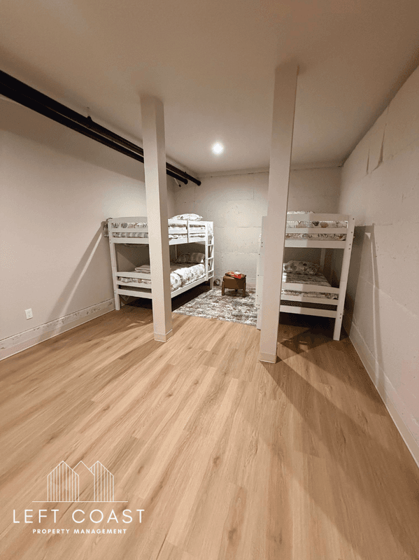 Newport Condo: 811-829 SW 13th Street - 812