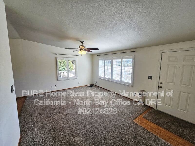 Redwood Valley House: 10590 East Rd