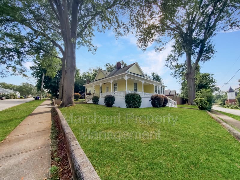 Greenville House: 1 Mission Street