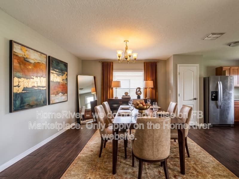 Ruskin House: 909 Wynnmere Walk Ave