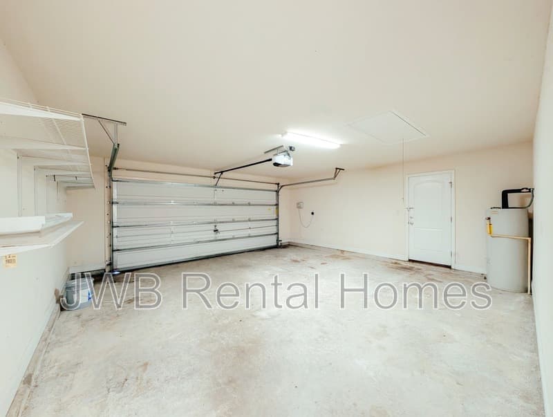 Jacksonville House: 7547 Westland Oaks Dr