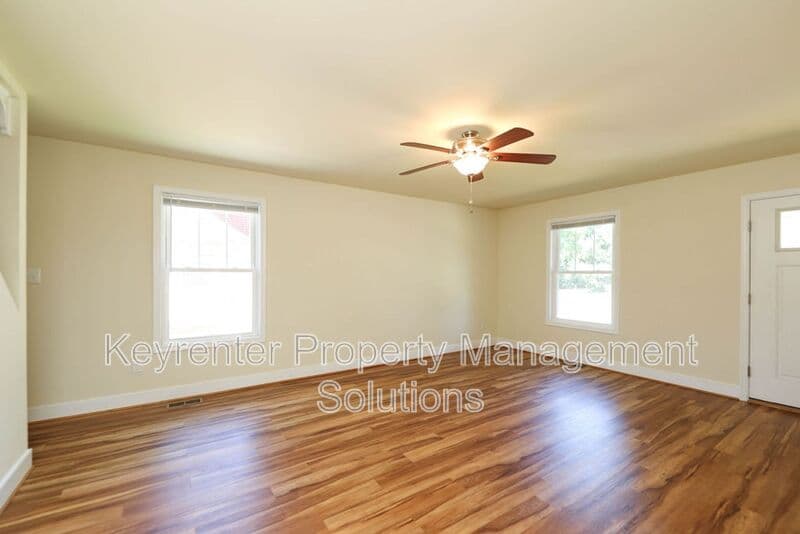 Waynesboro House: 417 Florence A Ave
