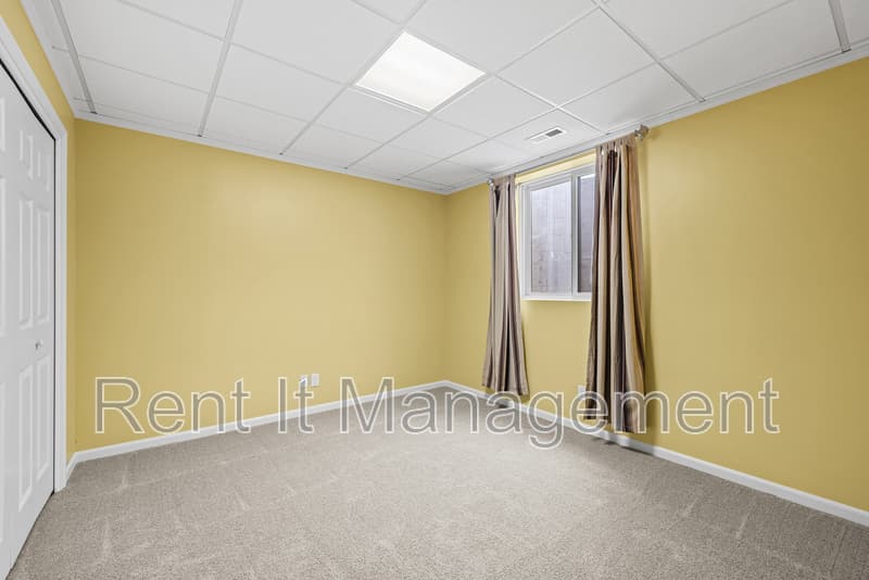 Omaha House: 5820 S. 157th St